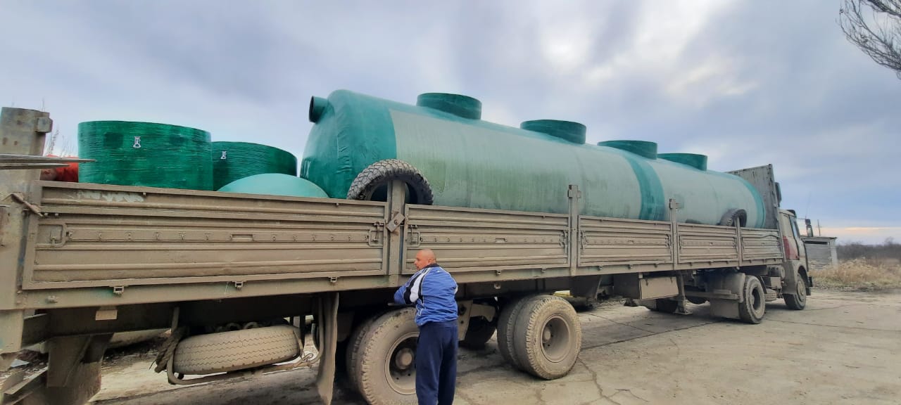 https://stavropol.emkosti-kryma.ru/wp-content/uploads/sites/10/2021/06/ustanovka-livnevyh-ochistnyh-sooruzhenij-v-edinom-korpuse-kerch-2.jpeg